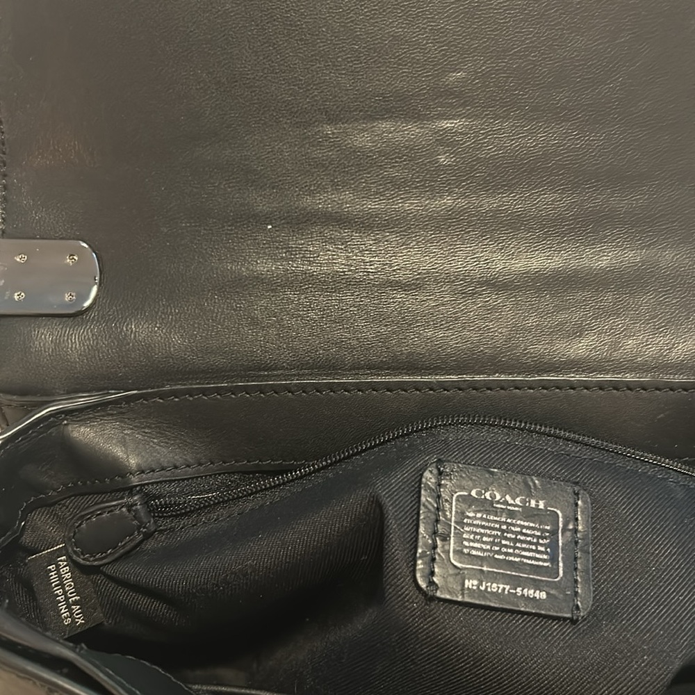 Coach Swagger Shoulder Bag 20 in Black - Picture 8 of 12